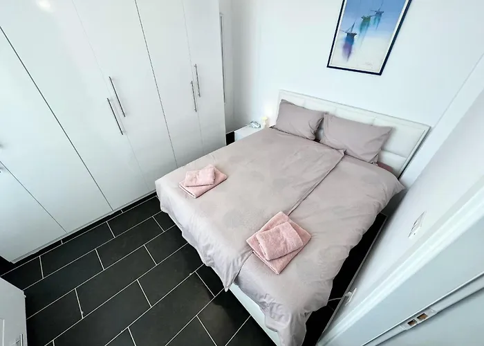 Sasso Bianco Apartment's * Durrës