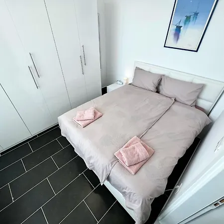 Sasso Bianco Apartment's * Durrës