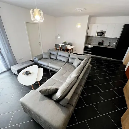 Sasso Bianco Apartment's Apartament Durrës